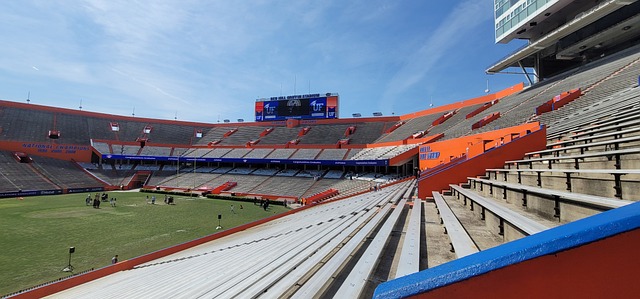 复杂多面的 复杂多面的