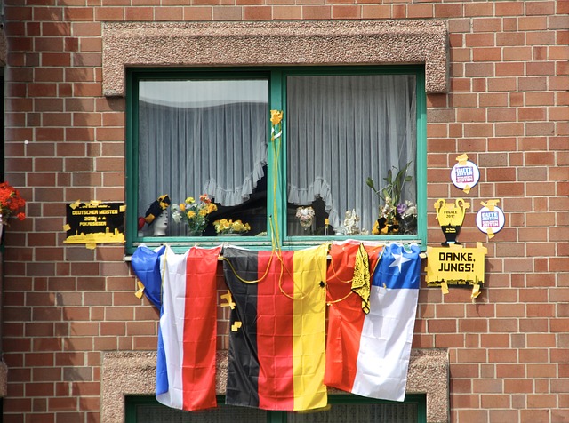 也与莫塔的 也与莫塔的